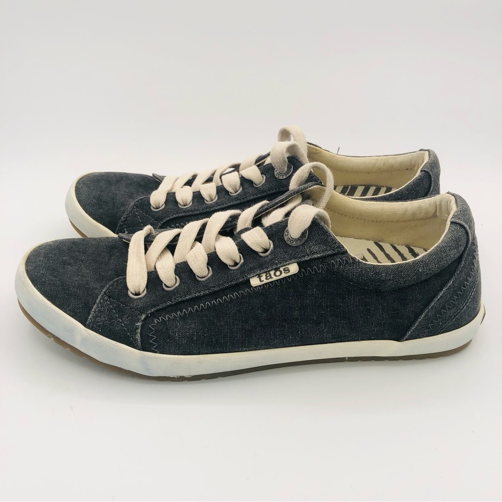 Taos Footwear Black Canvas Sneakers with Cream Laces